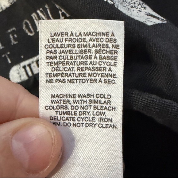 Garage Womens Oversized Cropped "Malibu" Graphic Tee Size S Black Cotton Gym - Picture 7 of 7